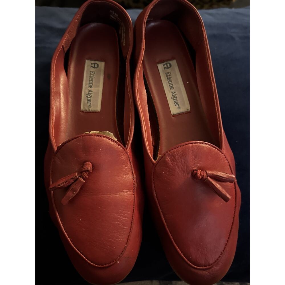 Etienne Aigner Red Leather Loafer Shoes Size 8 1/2M Tassels Non Slip Bottoms